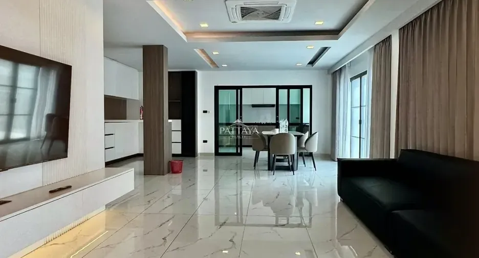 À louer 6 chambres maison à Bang Lamung, Chonburi
