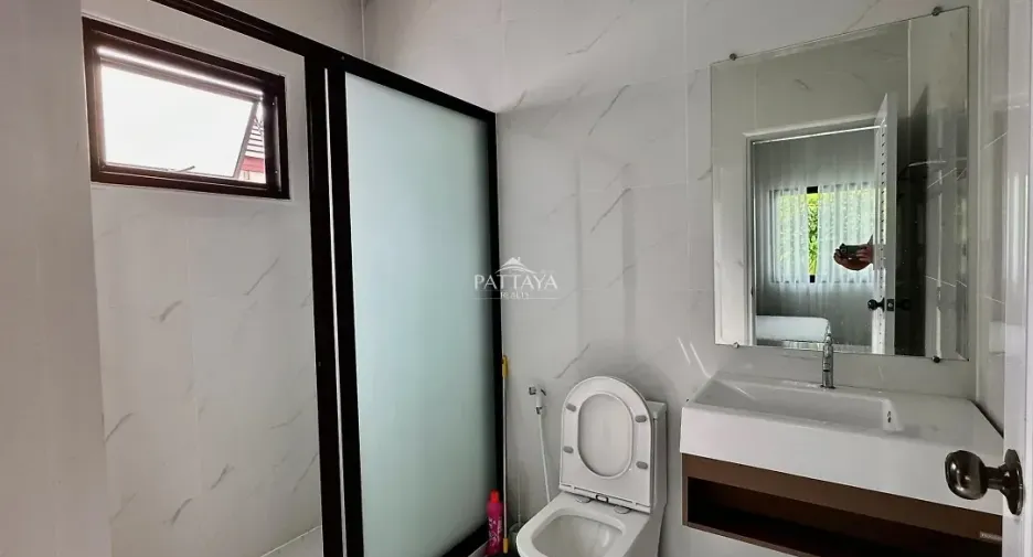 À louer 6 chambres maison à Bang Lamung, Chonburi