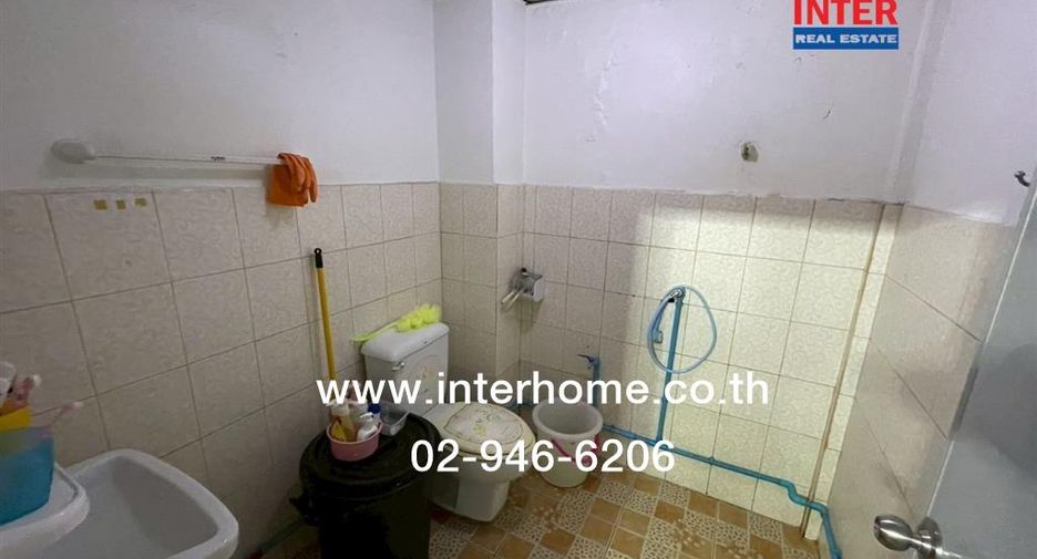 出售 2 卧室 联排别墅 在 Khlong Luang, Pathum Thani