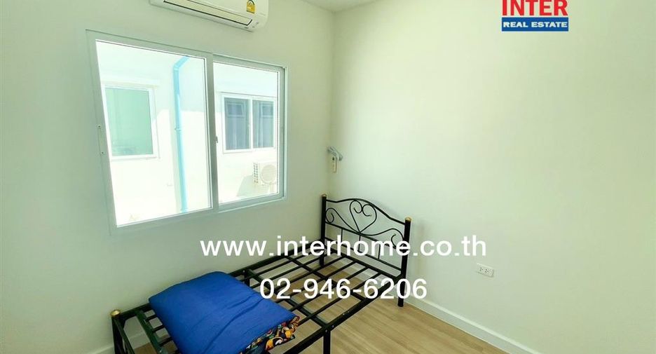 Casa adosada en venta de 4 habitaciones en Lam Luk Ka, Pathum Thani