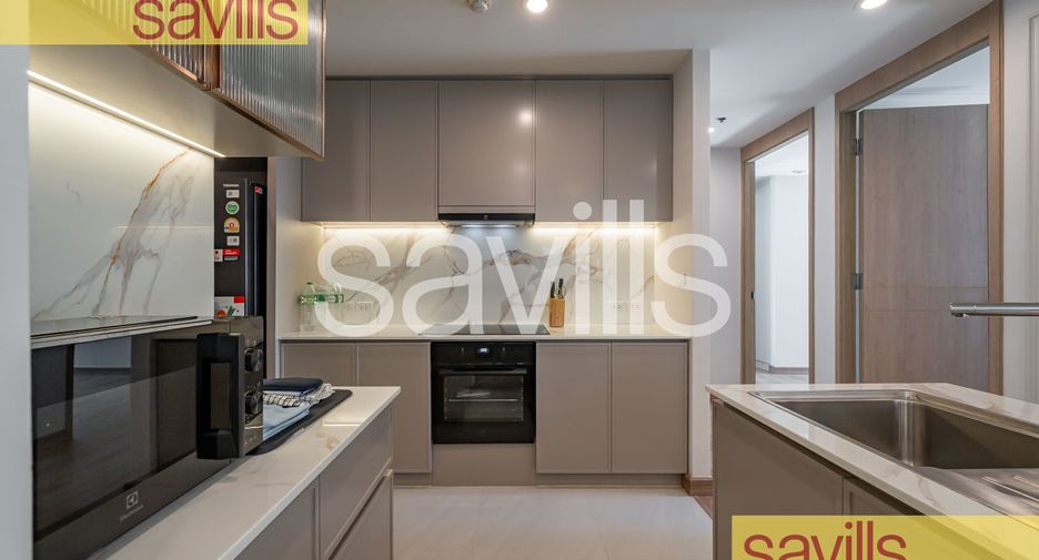 For rent 3 bedrooms condo in Sathon, Bangkok
