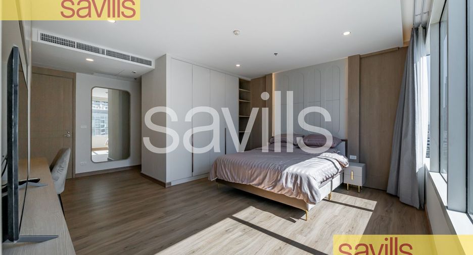 For rent 3 bedrooms condo in Sathon, Bangkok