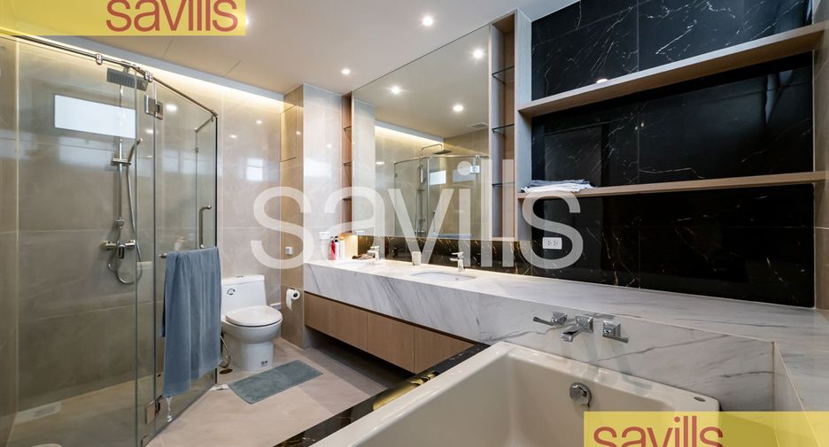 For rent 3 bedrooms condo in Sathon, Bangkok