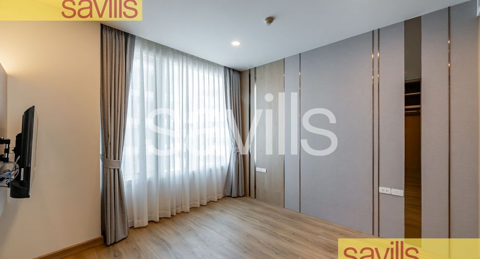 For rent 3 bedrooms condo in Sathon, Bangkok