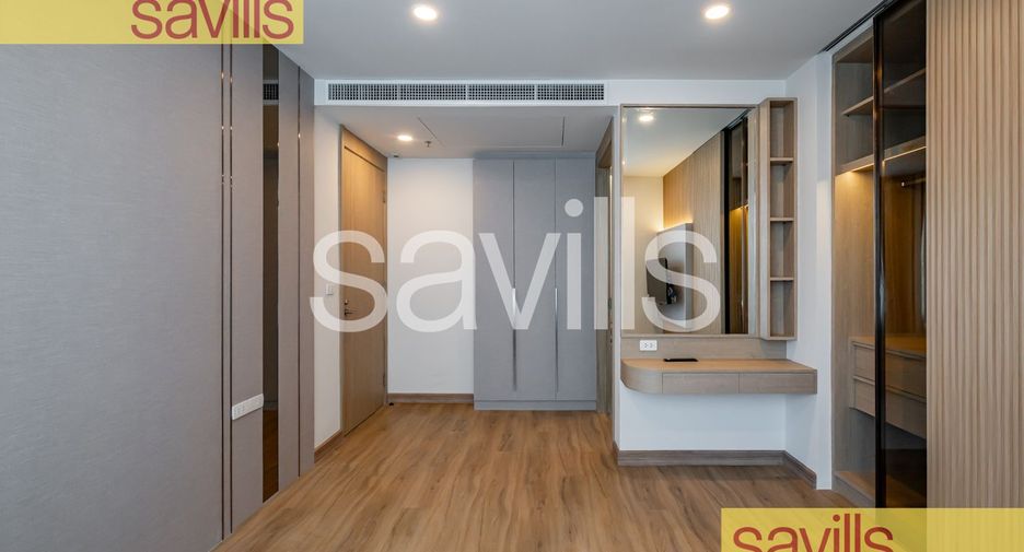 For rent 3 bedrooms condo in Sathon, Bangkok