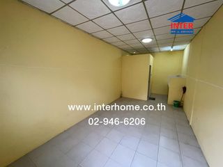 For sale 4 bedrooms townhouse in Khlong Luang, Pathum Thani