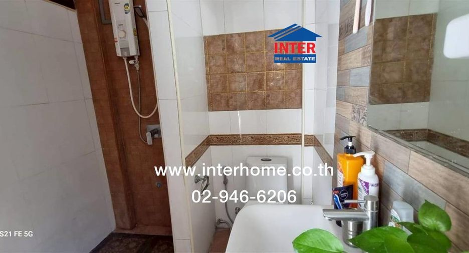 For sale 3 bedrooms townhouse in Chatuchak, Bangkok