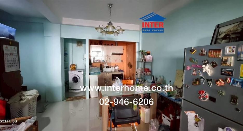 For sale 3 bedrooms townhouse in Chatuchak, Bangkok