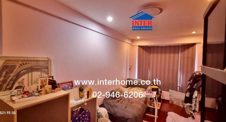 For sale 3 bedrooms townhouse in Chatuchak, Bangkok