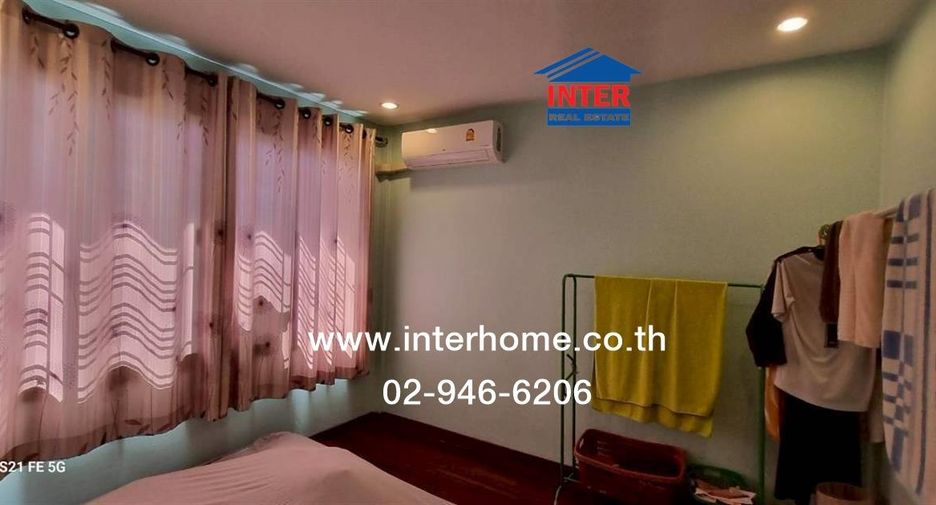 For sale 3 bedrooms townhouse in Chatuchak, Bangkok