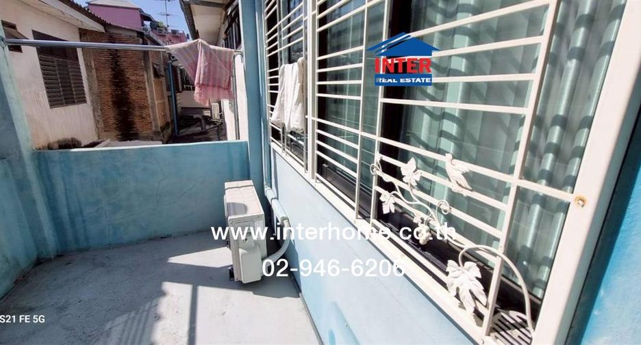 For sale 3 bedrooms townhouse in Chatuchak, Bangkok