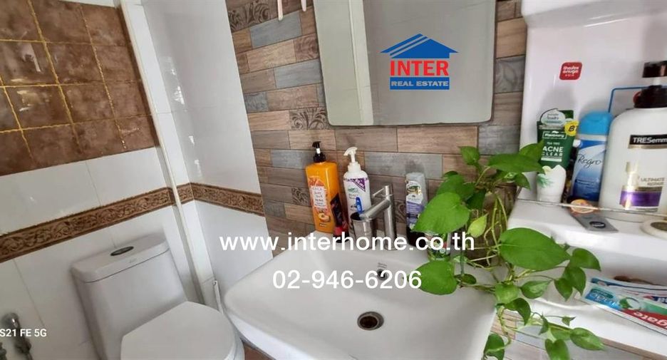 For sale 3 bedrooms townhouse in Chatuchak, Bangkok
