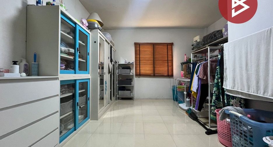 Reihenhaus zum Kauf mit 2 Zimmer in Mueang Samut Prakan, Samut Prakan