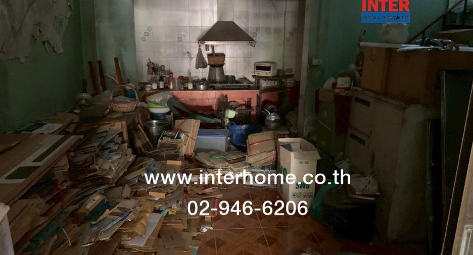 For sale 4 bedrooms townhouse in Min Buri, Bangkok