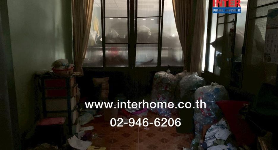 For sale 4 bedrooms townhouse in Min Buri, Bangkok