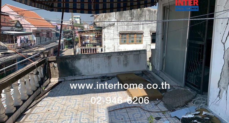 For sale 4 bedrooms townhouse in Min Buri, Bangkok