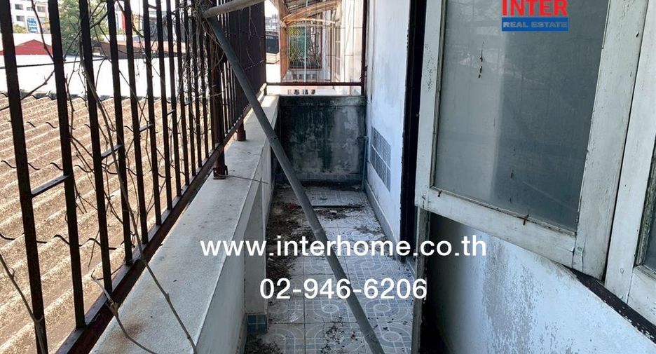 For sale 4 bedrooms townhouse in Min Buri, Bangkok