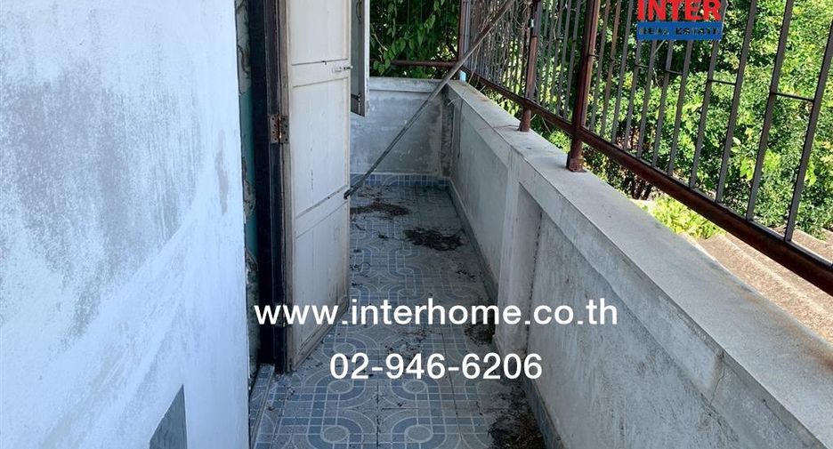 For sale 4 bedrooms townhouse in Min Buri, Bangkok