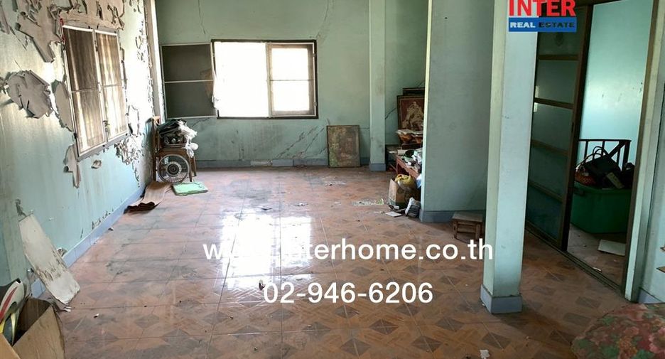 For sale 4 bedrooms townhouse in Min Buri, Bangkok