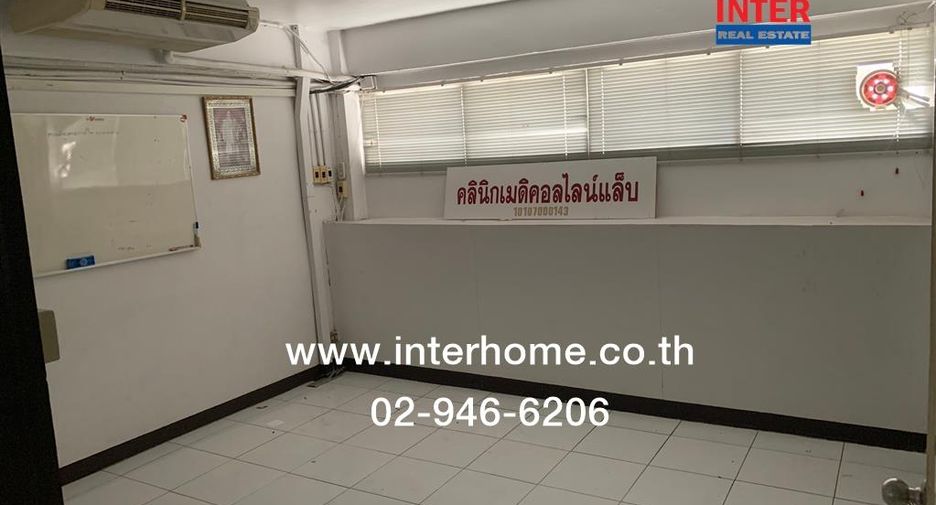 For sale 21 bedrooms retail Space in Bang Kapi, Bangkok