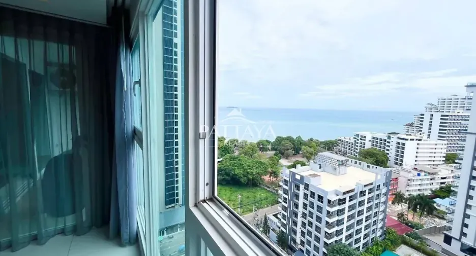 For sale 2 ベッドルーム condo in Bang Lamung, Chonburi