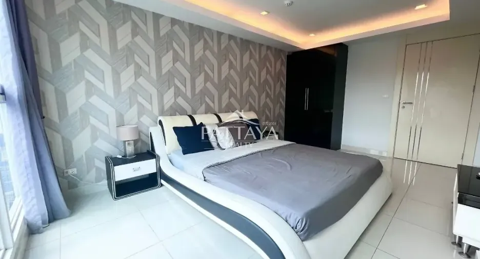 For sale 2 ベッドルーム condo in Bang Lamung, Chonburi