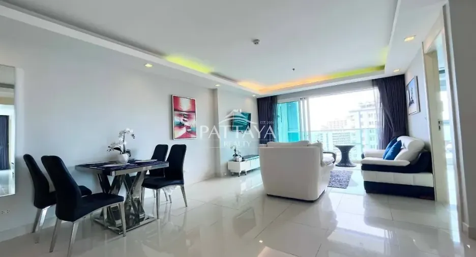 For sale 2 ベッドルーム condo in Bang Lamung, Chonburi