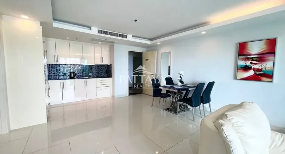 For sale 2 ベッドルーム condo in Bang Lamung, Chonburi