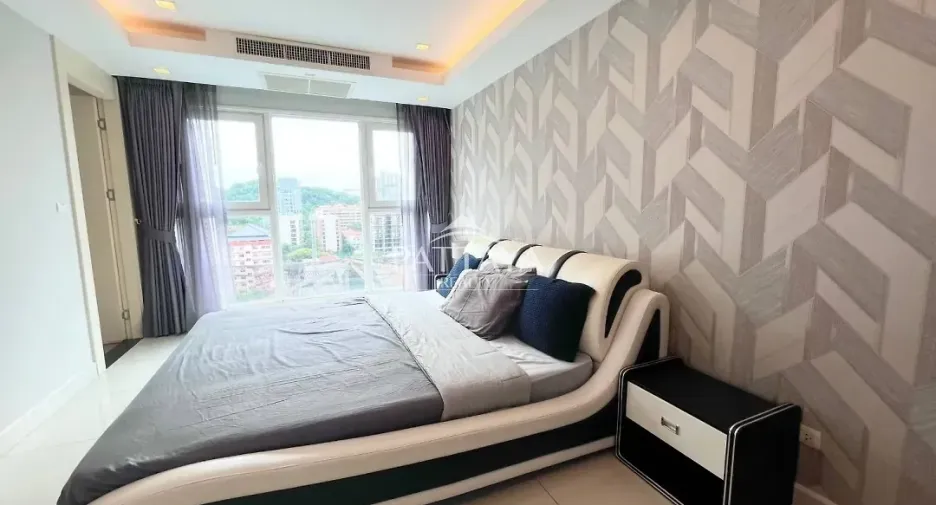 For sale 2 ベッドルーム condo in Bang Lamung, Chonburi