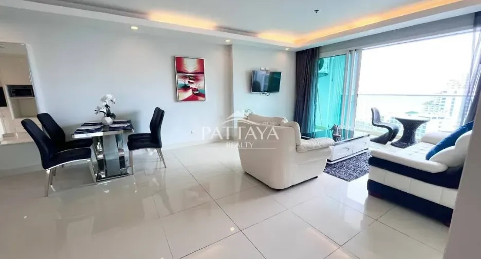 For sale 2 ベッドルーム condo in Bang Lamung, Chonburi