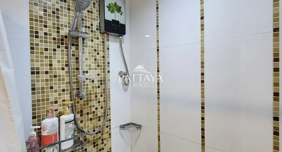 For sale 1 bed condo in Bang Lamung, Chonburi