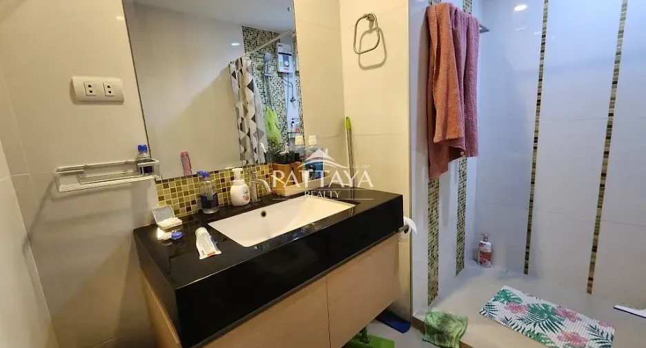 For sale 1 bed condo in Bang Lamung, Chonburi