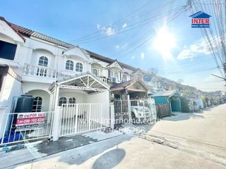 For sale 2 bedrooms townhouse in Phra Khanong, Bangkok
