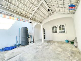 For sale 2 bedrooms townhouse in Phra Khanong, Bangkok
