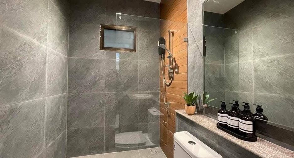 Haus zur Miete mit 3 Zimmer in Bang Lamung, Chonburi