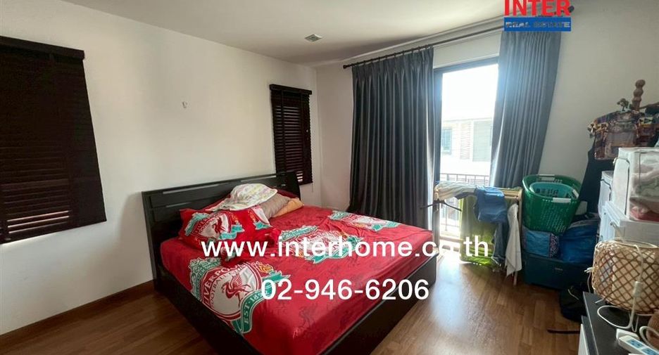 For sale 3 bedrooms house in Bang Na, Bangkok