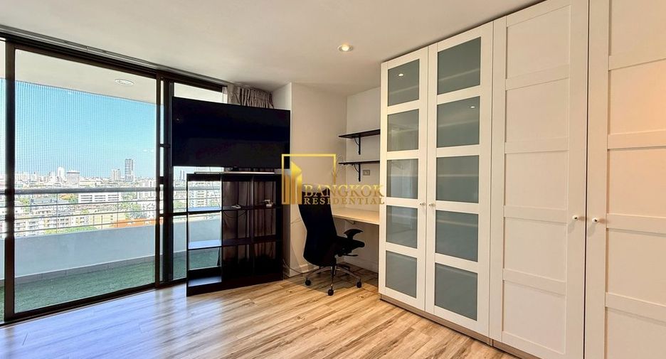 For rent 3 ベッドルーム condo in Watthana, Bangkok