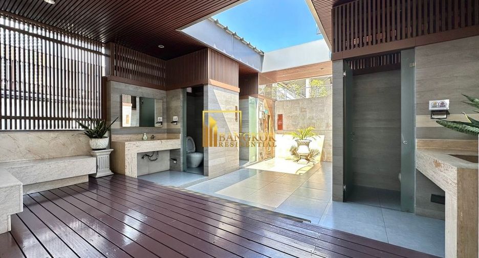 Apartment zur Miete mit 3 Zimmer in Pathum Wan, Bangkok