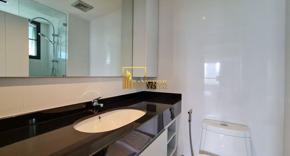 For rent 3 bedrooms apartment in Watthana, Bangkok