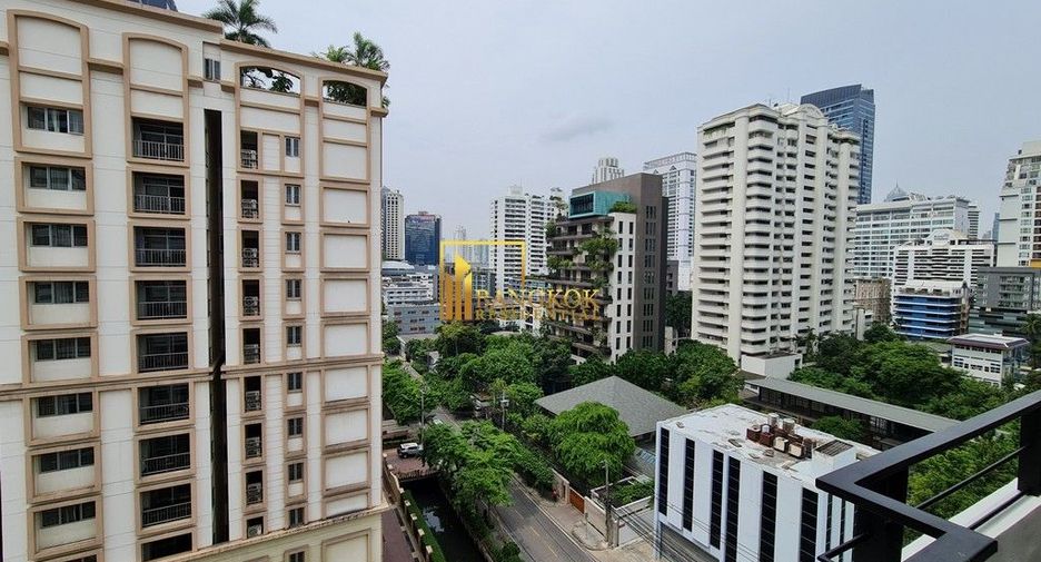 For rent 3 bedrooms apartment in Watthana, Bangkok