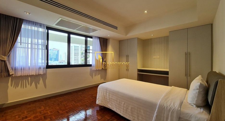 For rent 3 bedrooms apartment in Watthana, Bangkok