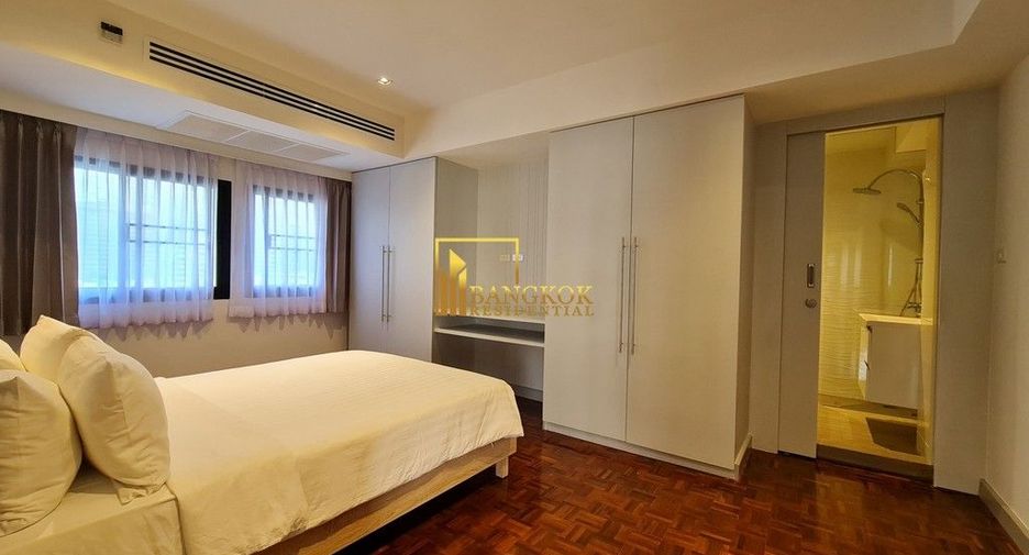 For rent 3 bedrooms apartment in Watthana, Bangkok