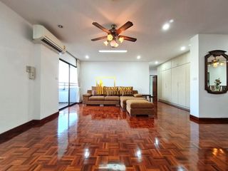 À louer 3 chambres appartement à Watthana, Bangkok