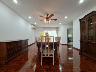 À louer 3 chambres appartement à Watthana, Bangkok