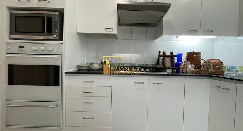 For rent 3 ベッドルーム apartment in Sathon, Bangkok