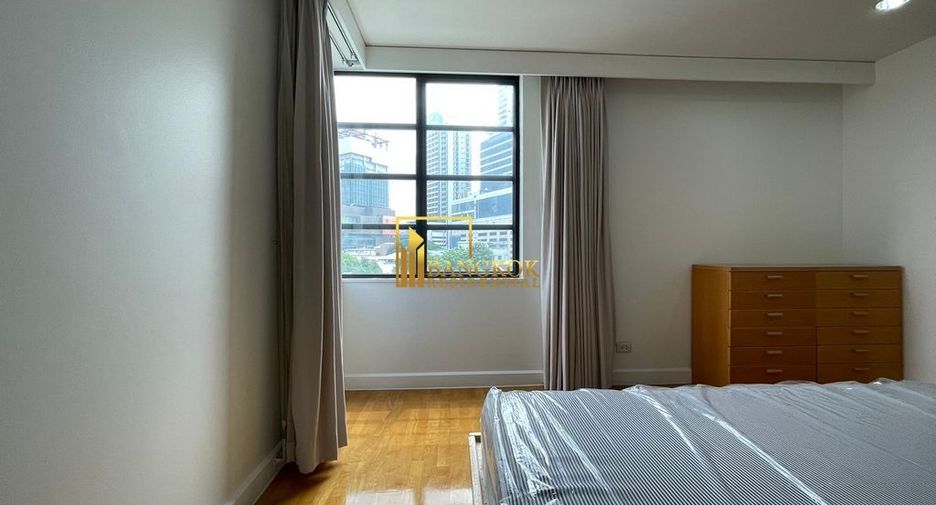 For rent 3 ベッドルーム apartment in Sathon, Bangkok