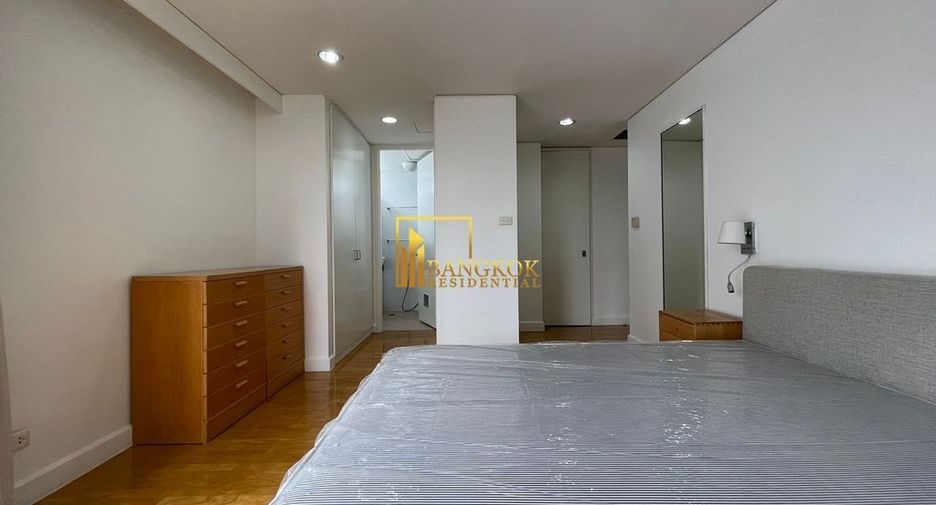 For rent 3 ベッドルーム apartment in Sathon, Bangkok
