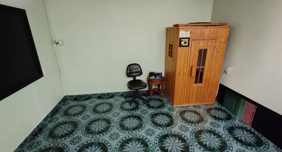 For sale 4 bedrooms townhouse in Pak Kret, Nonthaburi