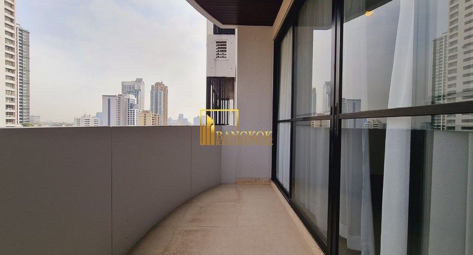 For rent 3 bedrooms apartment in Watthana, Bangkok