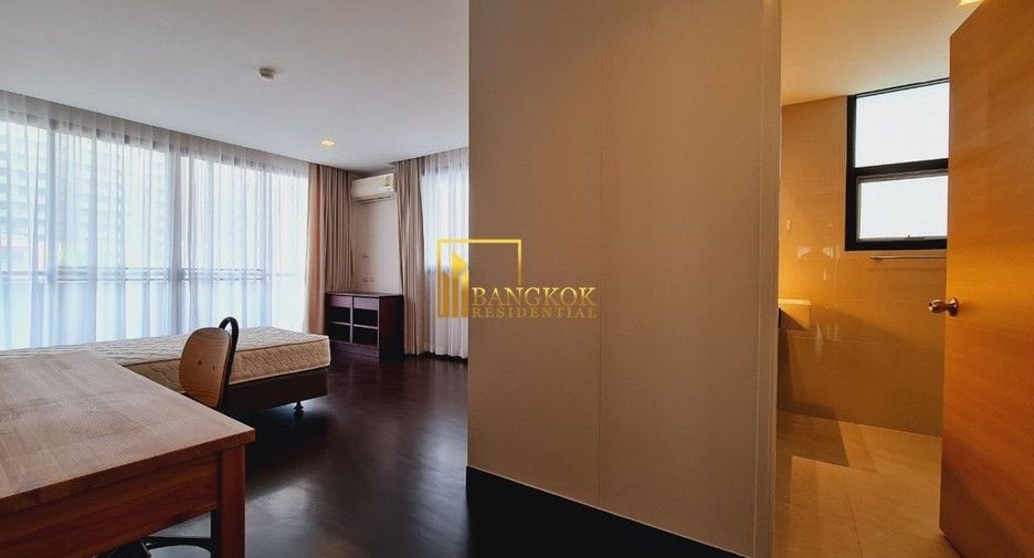 For rent 3 bedrooms apartment in Watthana, Bangkok